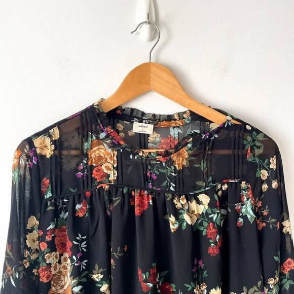 Aritzia Wilfred Chiffon Blouse Black Floral Size Small - Picture 2 of 6